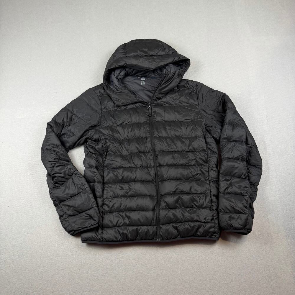 Uniqlo Ultra Light Down Hooded Jacket Size M